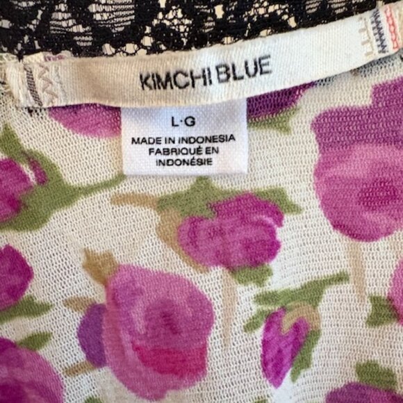 Kimchi Blue V Neck Mesh T- Shirt W/ Black Lace, Sz L, NWOT - Picture 3 of 7